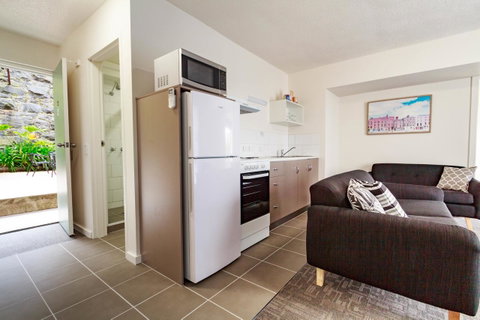 Adina Place Motel Apartments - Nambucca Heads Accommodation 16