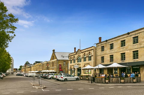 Hobart Waterfront Apartments - Nambucca Heads Accommodation 15