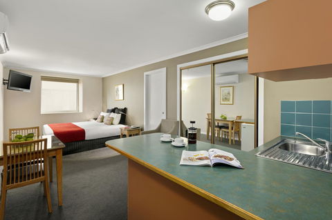 Hobart Waterfront Apartments - Nambucca Heads Accommodation 0