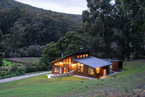 Adventure Bay Retreat Bruny Island - Nambucca Heads Accommodation 2