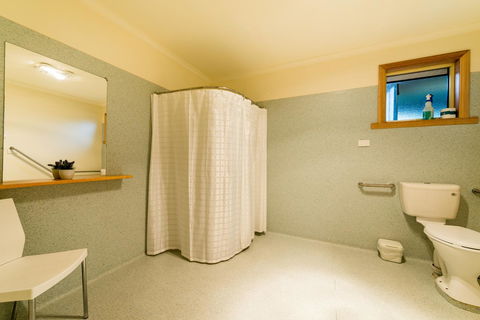 Driftwood Strahan Villas - Nambucca Heads Accommodation 5