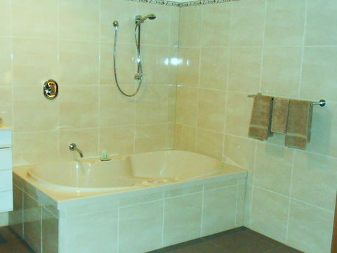 Driftwood Strahan Villas - Nambucca Heads Accommodation 18