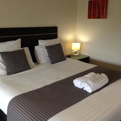 Commodore Regent - Nambucca Heads Accommodation 10