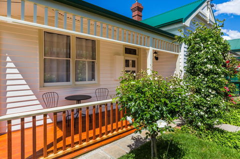 Rosehaven Cottage - Nambucca Heads Accommodation 0