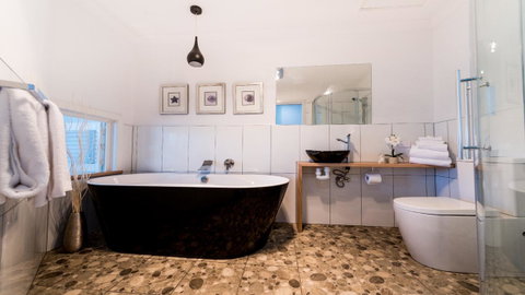 Ulverstone River Edge HolidayApartments - Nambucca Heads Accommodation 19