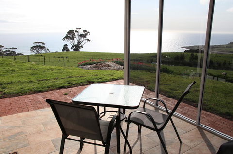 Penguin Seaside Farm - Nambucca Heads Accommodation 1