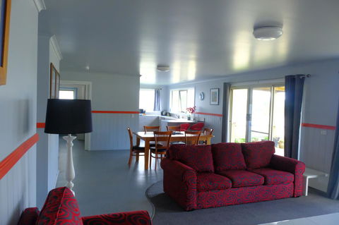 The Crays Accommodation - Nambucca Heads Accommodation 2