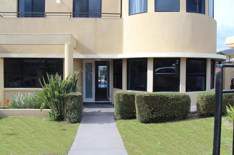 Russell House - Nambucca Heads Accommodation 1