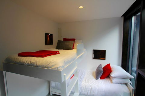 Old Bishop\'s Quarters Heritage, Modern & Unique Accommodation - Nambucca Heads Accommodation 3