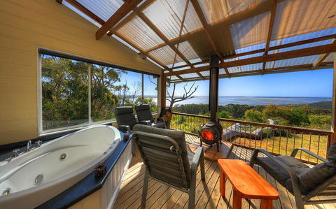 Island View Spa Cottage - Nambucca Heads Accommodation 6