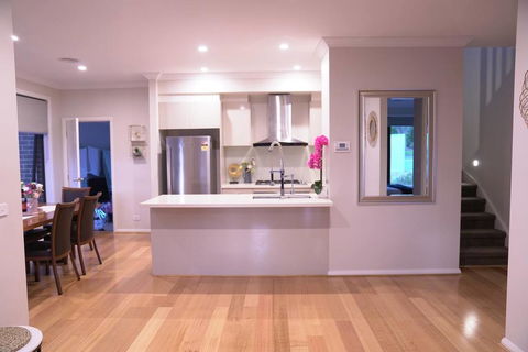 New Comfort House Near Box Hill - Nambucca Heads Accommodation 3
