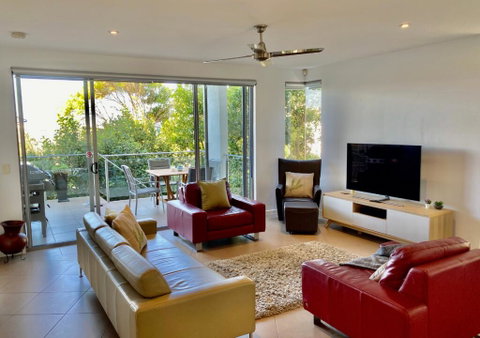 NEW Sunshine Beach Family Escape 3 Bedroom With Free Wifi And Parking - Nambucca Heads Accommodation 3