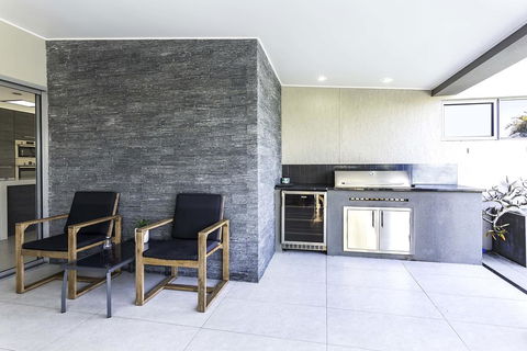 NewPort Dream Quiet Island - No Party - Nambucca Heads Accommodation 3