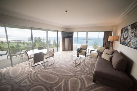 Novotel Wollongong Northbeach - Nambucca Heads Accommodation 1