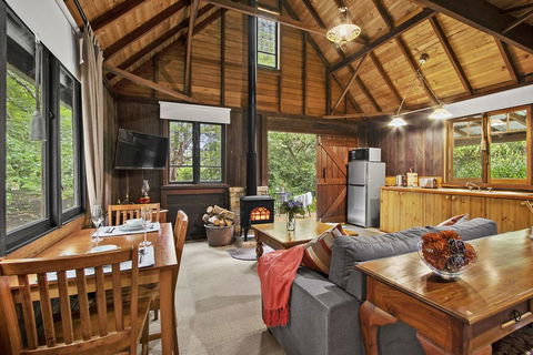 NUNGAROO COTTAGE - Nambucca Heads Accommodation 2