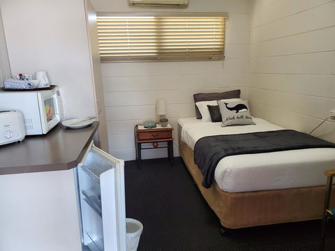 O'Sheas Windsor Hotel - Nambucca Heads Accommodation 1