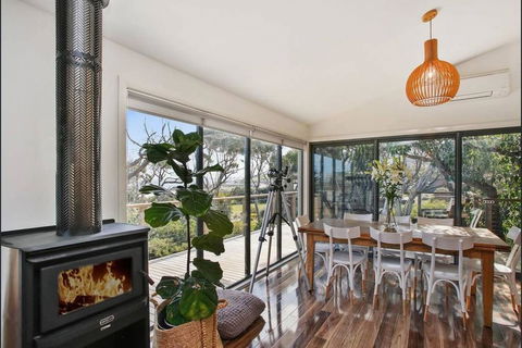 OCEAN ESCAPE - The Ultimate Luxury Beach House - Nambucca Heads Accommodation 0