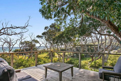 OCEAN ESCAPE - The Ultimate Luxury Beach House - Nambucca Heads Accommodation 3