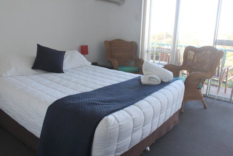 Oceanside Hawks Nest - Nambucca Heads Accommodation 3