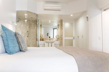 On The Beach Noosa Resort with Nambucca Heads Accommodation