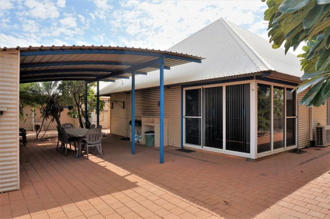 Osprey Holiday Village Unit 115 - Idyllic 3 Bedroom Holiday Villa With A Pool In The Complex - Nambucca Heads Accommodation 1