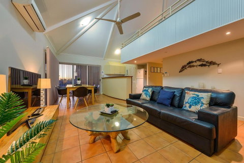 Osprey Holiday Village Unit 117 - Exquisite 3 Bedroom Holiday Villa With A Pool In The Complex - Nambucca Heads Accommodation 0
