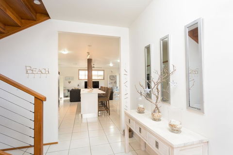 OUTRIGGER - Nambucca Heads Accommodation 2