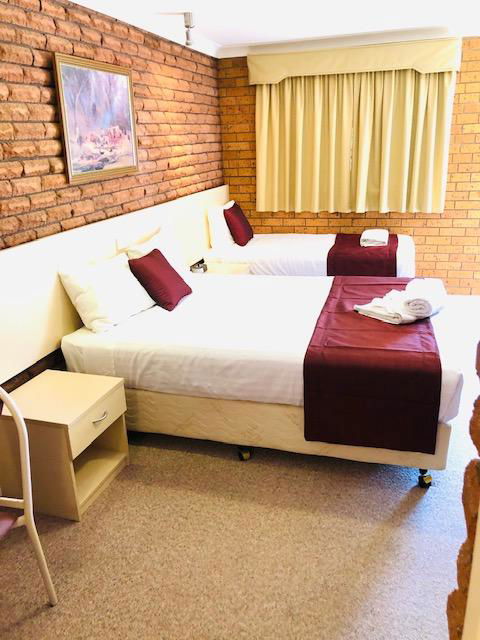 OVERLANDER MOTOR LODGE - Nambucca Heads Accommodation 3