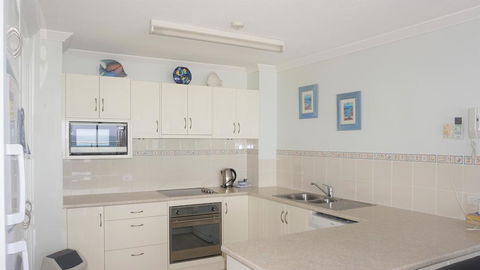 Pacific Surf Absolute Beachfront Apartments - Nambucca Heads Accommodation 2
