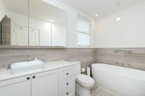 PANORAMIC HARBOUR VIEWS - Nambucca Heads Accommodation 0