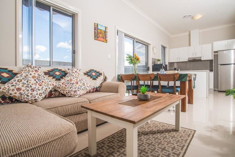 PEACEFUL 2Kingbed RootyHill Townhouse Near Station - Nambucca Heads Accommodation 0