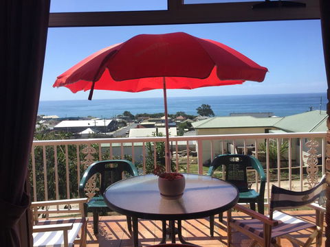 Penguin Seaside Homestay - Nambucca Heads Accommodation 0