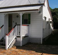 Pine Cottage - Nambucca Heads Accommodation