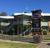 Pine Lodge - Nambucca Heads Accommodation