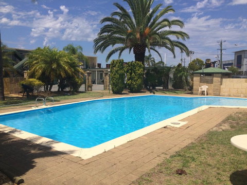 Platinum Motel - Nambucca Heads Accommodation 0