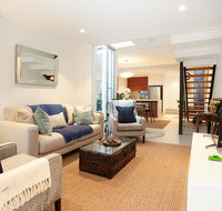 Quiet Family Home With Garden Courtyard Near Cafes - Nambucca Heads Accommodation
