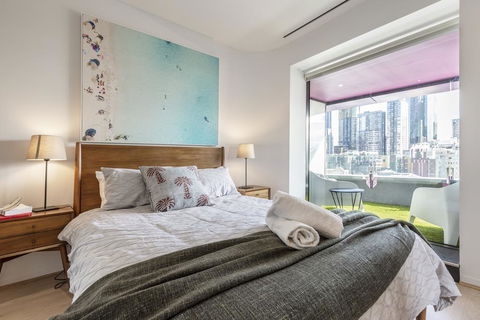 QV2 APARTMENT ON SWANSTON ST - Nambucca Heads Accommodation 0