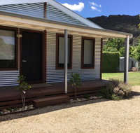 Rail Trail Cottage - Nambucca Heads Accommodation