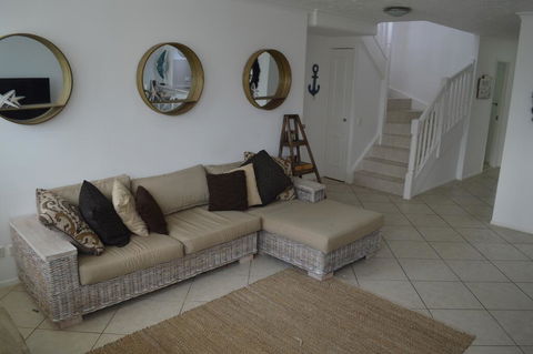 RAINBOW BAY 3 Bed Ocean Views & SPA On Roof Terrace - Nambucca Heads Accommodation 3