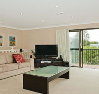 Ravello - mediterranean style living - Nambucca Heads Accommodation