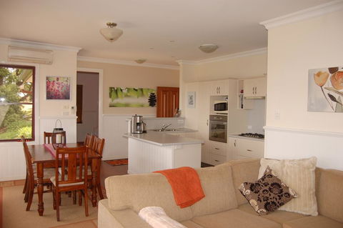 Ravensbourne Escape- Quingilli - Nambucca Heads Accommodation 2