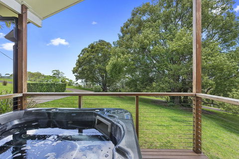 Ravensbourne Escape- Rose Alyce - Nambucca Heads Accommodation 1