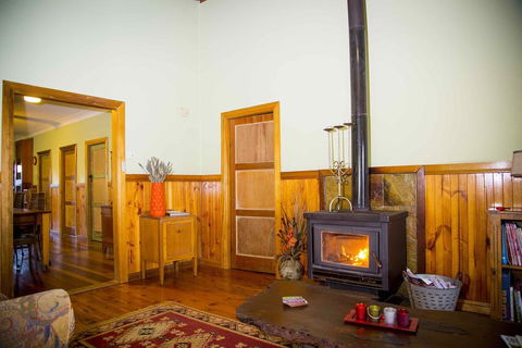 Red Tractor Retreat - Nambucca Heads Accommodation 0