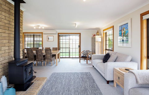 Relax On Ryan @ Robe - Nambucca Heads Accommodation 1