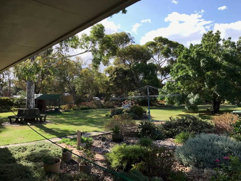 Relaxing Geelong Studio - Nambucca Heads Accommodation 1