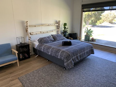 Relaxing Geelong Studio - Nambucca Heads Accommodation 0