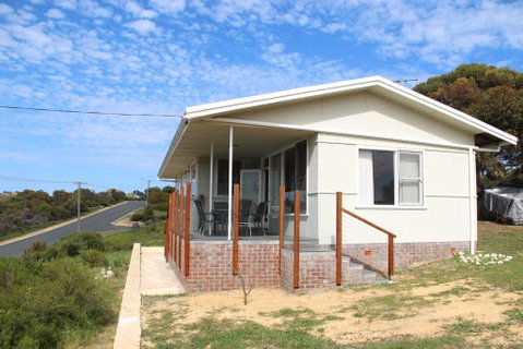 River Panorama Beach House - Nambucca Heads Accommodation 1