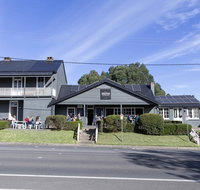 Robertson Public House and Kitchen - Nambucca Heads Accommodation