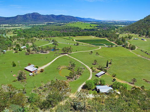 Rosa House In Broke, 4br House In Walking Distance To Cellar Doors - Nambucca Heads Accommodation 1