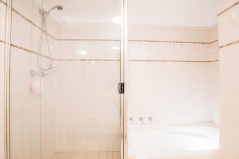 Rustic Hardwood 2 Bedroom Apartment In Randwick - Nambucca Heads Accommodation 3